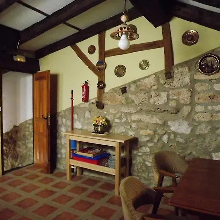 Hotel Rural Casa De Lolo Y Vicent-2
